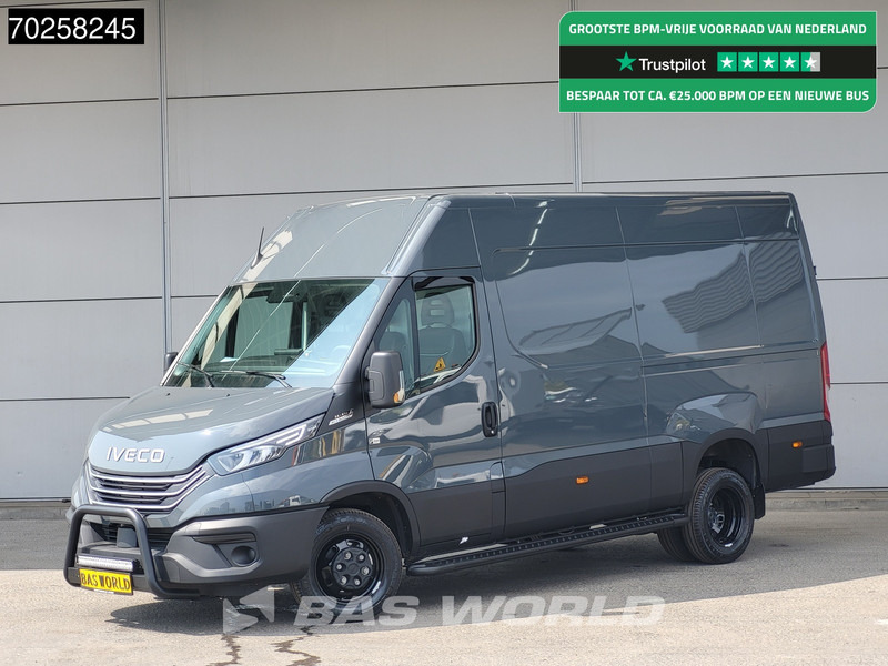 Iveco Daily 35C21 3.0L Automaat Black Edition 2025model L2H2 ACC Camera Parkeersensoren LED CarPlay Dubbellucht L2 12m3 Airco - Furgon: 1 kép. Iveco Daily 35C21 3.0L Automaat Black Edition 2025model L2H2 ACC Camera Parkeersensoren LED CarPlay Dubbellucht L2 12m3 Airco - Furgon: 1 kép.