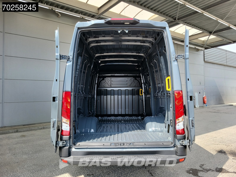Iveco Daily 35C21 3.0L Automaat Black Edition 2025model L2H2 ACC Camera Parkeersensoren LED CarPlay Dubbellucht L2 12m3 Airco - Furgon: 3 kép. Iveco Daily 35C21 3.0L Automaat Black Edition 2025model L2H2 ACC Camera Parkeersensoren LED CarPlay Dubbellucht L2 12m3 Airco - Furgon: 3 kép.