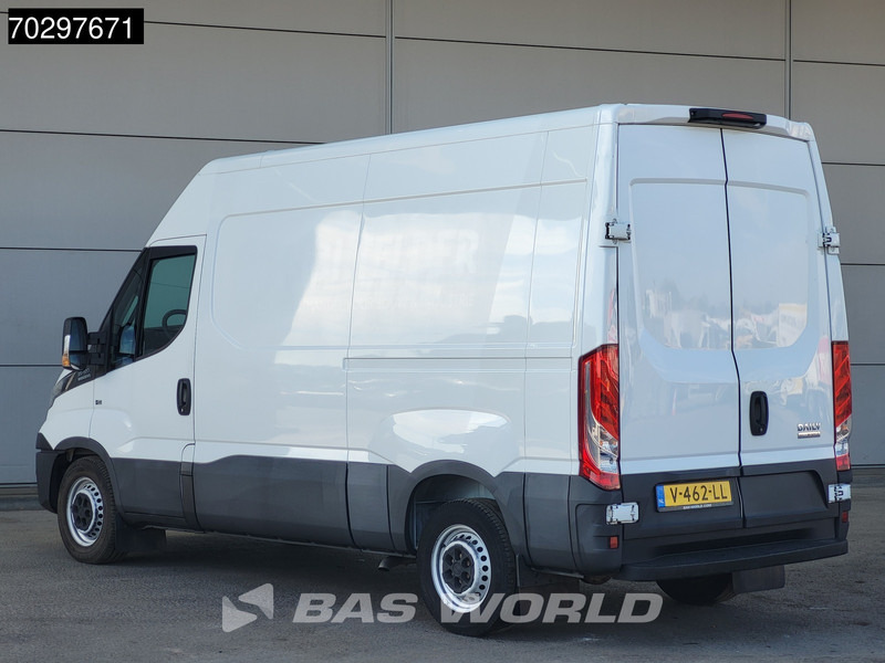 Iveco Daily 35S12 Automaat L2H2 Airco 3,5t Trekvermogen APK 01-2026 Euro6 L2 Airco - Furgon: 2 kép. Iveco Daily 35S12 Automaat L2H2 Airco 3,5t Trekvermogen APK 01-2026 Euro6 L2 Airco - Furgon: 2 kép.