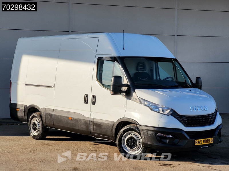 Iveco Daily 35S12 L2H2 3,5t Trekgewicht Airco Cruise Euro6 L2 Airco Cruise control - Furgon: 3 kép. Iveco Daily 35S12 L2H2 3,5t Trekgewicht Airco Cruise Euro6 L2 Airco Cruise control - Furgon: 3 kép.