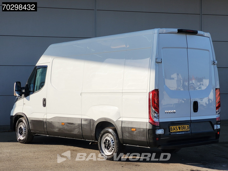 Iveco Daily 35S12 L2H2 3,5t Trekgewicht Airco Cruise Euro6 L2 Airco Cruise control - Furgon: 2 kép. Iveco Daily 35S12 L2H2 3,5t Trekgewicht Airco Cruise Euro6 L2 Airco Cruise control - Furgon: 2 kép.