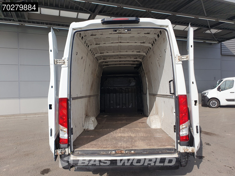 Iveco Daily 35S13 L3H2 3,5t Trekgewicht Euro6 L4H2 16m3 Airco - Furgon: 3 kép. Iveco Daily 35S13 L3H2 3,5t Trekgewicht Euro6 L4H2 16m3 Airco - Furgon: 3 kép.