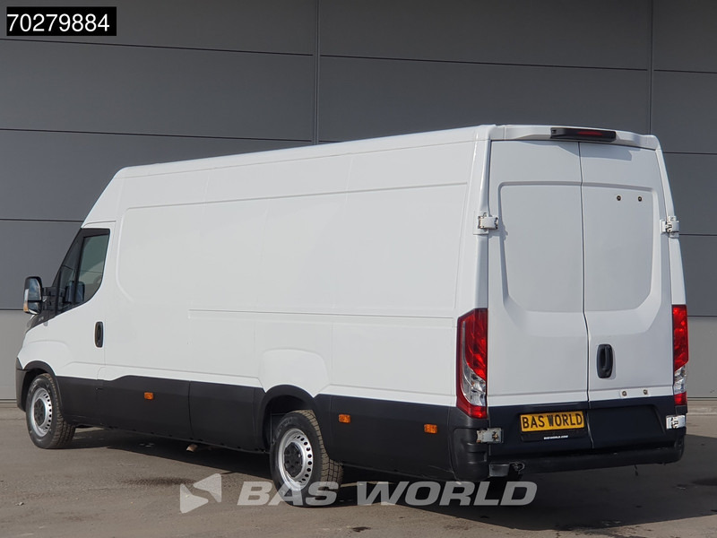 Iveco Daily 35S13 L3H2 3500KG Trekgewicht Airco Euro5 L4H2 16m3 Airco - Furgon: 2 kép. Iveco Daily 35S13 L3H2 3500KG Trekgewicht Airco Euro5 L4H2 16m3 Airco - Furgon: 2 kép.