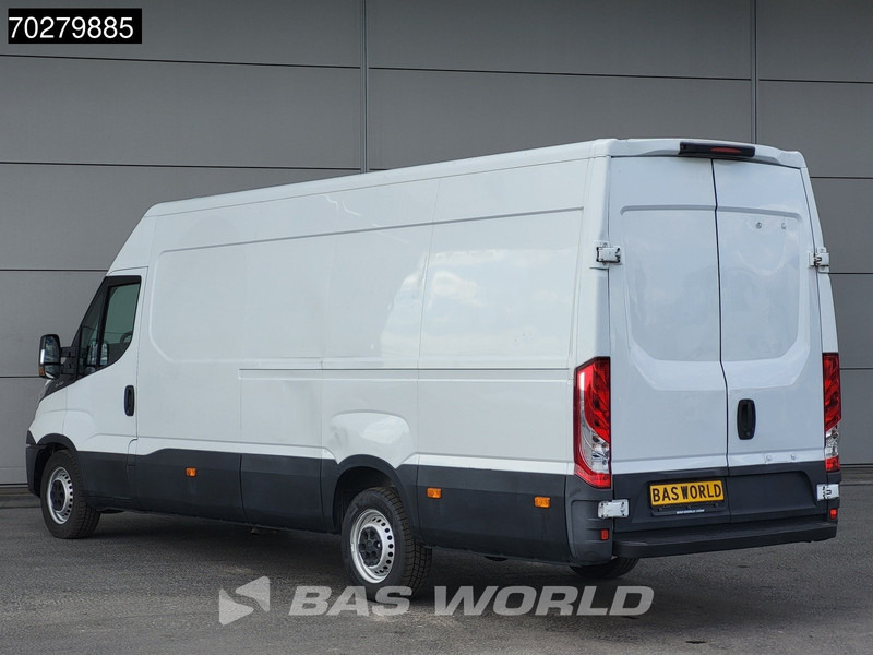 Iveco Daily 35S13 L3H2 3500KG Trekgewicht Airco L4H2 16m3 Airco - Furgon: 2 kép. Iveco Daily 35S13 L3H2 3500KG Trekgewicht Airco L4H2 16m3 Airco - Furgon: 2 kép.