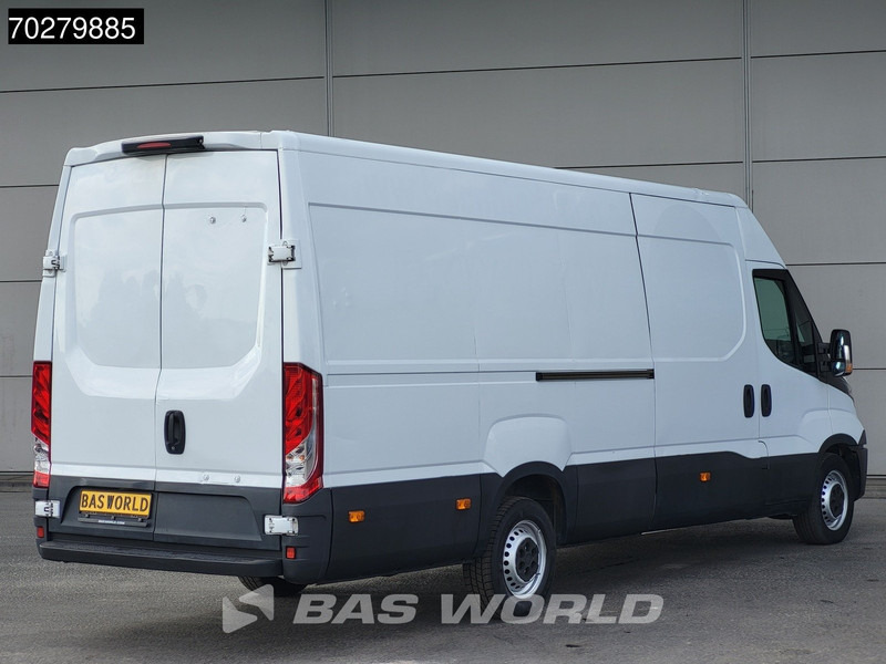 Iveco Daily 35S13 L3H2 3500KG Trekgewicht Airco L4H2 16m3 Airco - Furgon: 5 kép. Iveco Daily 35S13 L3H2 3500KG Trekgewicht Airco L4H2 16m3 Airco - Furgon: 5 kép.