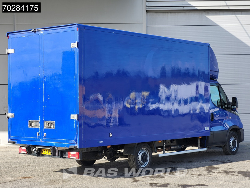 Iveco Daily 35S14 Automaat 488cm lang Bakwagen Achterdeuren Airco Cruise Camera Euro6 Meubelbak Koffer 23m3 Airco Cruise control - Dobozos kisteherautó: 5 kép. Iveco Daily 35S14 Automaat 488cm lang Bakwagen Achterdeuren Airco Cruise Camera Euro6 Meubelbak Koffer 23m3 Airco Cruise control - Dobozos kisteherautó: 5 kép.
