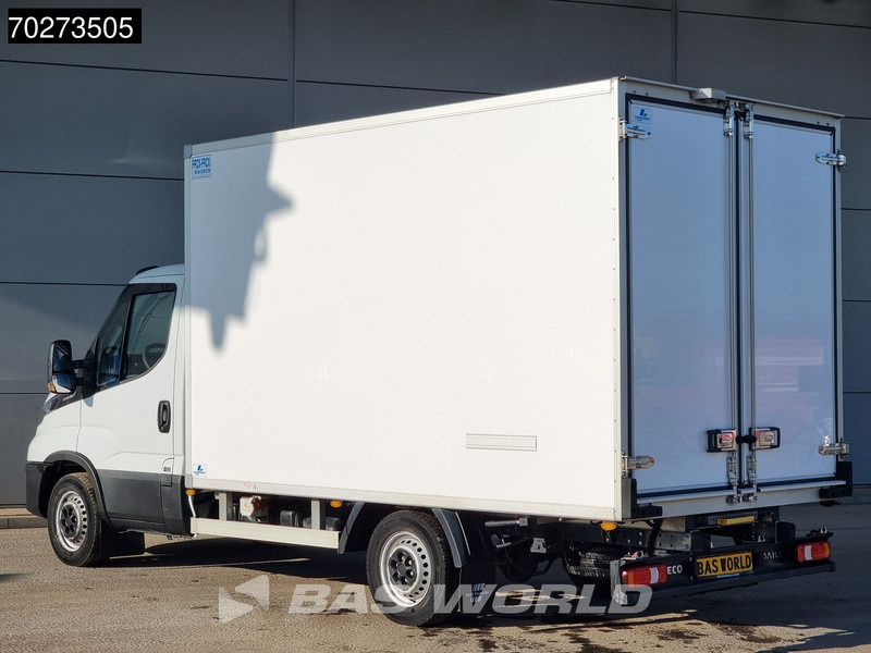 Iveco Daily 35S14 Automaat Bi-Temp Carrier Xarios 600MT Vriezer Koel 380V Zijdeur Airco Cruise Camera Parkeersensoren Koel Kühlwagen Kühlkof - Hűtős kisteherautó: 2 kép. Iveco Daily 35S14 Automaat Bi-Temp Carrier Xarios 600MT Vriezer Koel 380V Zijdeur Airco Cruise Camera Parkeersensoren Koel Kühlwagen Kühlkof - Hűtős kisteherautó: 2 kép.