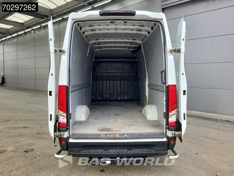 Iveco Daily 35S14 Automaat L2H2 3,5t Trekhaak Airco Cruise Standkachel Euro6 L2 Airco Trekhaak Cruise control - Furgon: 3 kép. Iveco Daily 35S14 Automaat L2H2 3,5t Trekhaak Airco Cruise Standkachel Euro6 L2 Airco Trekhaak Cruise control - Furgon: 3 kép.