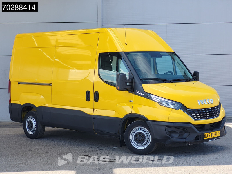 Iveco Daily 35S14 Automaat L2H2 ACC LED 3,5t Trekgewicht Airco Cruise Camera Werkplaatsinrichting Euro6 L2 11m3 Airco - Furgon: 3 kép. Iveco Daily 35S14 Automaat L2H2 ACC LED 3,5t Trekgewicht Airco Cruise Camera Werkplaatsinrichting Euro6 L2 11m3 Airco - Furgon: 3 kép.