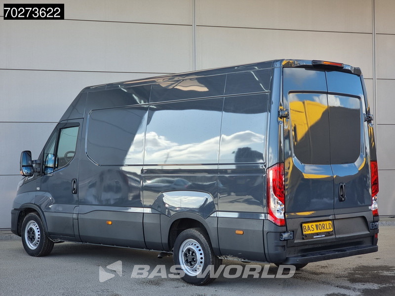 Iveco Daily 35S14 Automaat L2H2 Airco Cruise Parkeersensoren L2 12m3 Airco Cruise control - Furgon: 2 kép. Iveco Daily 35S14 Automaat L2H2 Airco Cruise Parkeersensoren L2 12m3 Airco Cruise control - Furgon: 2 kép.
