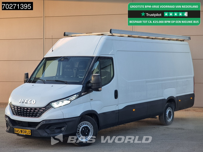 Iveco Daily 35S14 Automaat L3H2 Navi LED 3,5t Trekhaak Imperiaal Camera Airco Cruise L3 16m3 Airco Trekhaak Cruise control - Furgon: 1 kép. Iveco Daily 35S14 Automaat L3H2 Navi LED 3,5t Trekhaak Imperiaal Camera Airco Cruise L3 16m3 Airco Trekhaak Cruise control - Furgon: 1 kép.