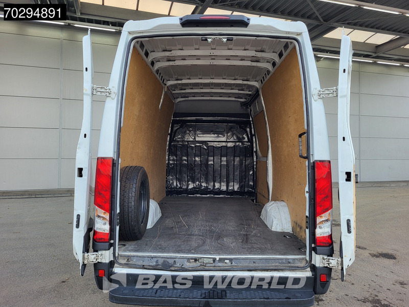 Iveco Daily 35S14 L2H2 3,5t Trekgewicht 140PK Airco Cruise Euro6 L2 Airco Cruise control - Furgon: 3 kép. Iveco Daily 35S14 L2H2 3,5t Trekgewicht 140PK Airco Cruise Euro6 L2 Airco Cruise control - Furgon: 3 kép.