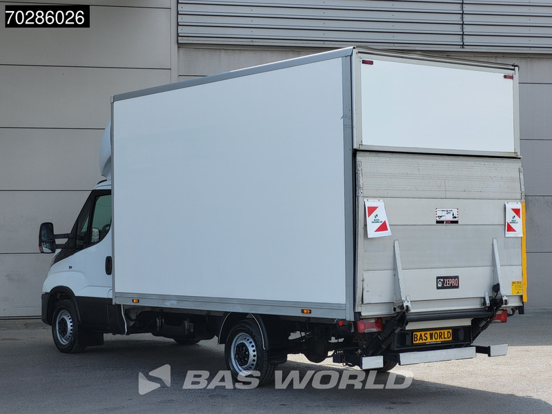 Iveco Daily 35S14 Laadklep Zijdeur Bakwagen Airco Cruise Euro6 Meubelbak Koffer 20m3 Airco Cruise control - Dobozos kisteherautó: 2 kép. Iveco Daily 35S14 Laadklep Zijdeur Bakwagen Airco Cruise Euro6 Meubelbak Koffer 20m3 Airco Cruise control - Dobozos kisteherautó: 2 kép.