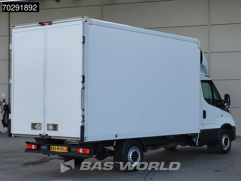 Dobozos kisteherautó Iveco Daily 35S16 Automaat Bakwagen Achterdeuren 160PK Airco Camera Euro6 Meubelbak Koffer 21m3 Airco: 6 kép. Dobozos kisteherautó Iveco Daily 35S16 Automaat Bakwagen Achterdeuren 160PK Airco Camera Euro6 Meubelbak Koffer 21m3 Airco: 6 kép.