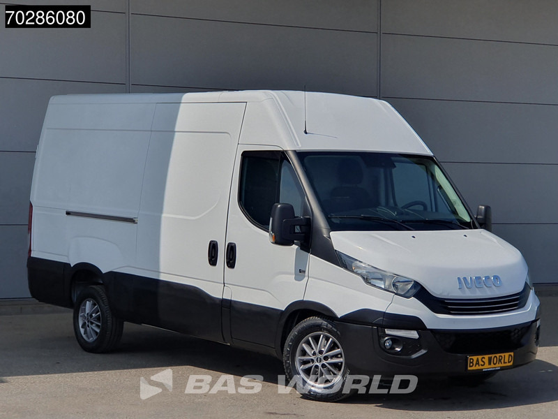 Iveco Daily 35S16 Automaat L2H2 3,5t Trekgewicht Airco Cruise Parkeersensoren Euro6 L2 12m3 Airco Cruise control - Furgon: 3 kép. Iveco Daily 35S16 Automaat L2H2 3,5t Trekgewicht Airco Cruise Parkeersensoren Euro6 L2 12m3 Airco Cruise control - Furgon: 3 kép.