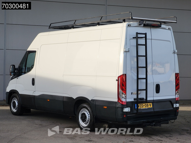Iveco Daily 35S16 Automaat L2H2 3,5t Trekhaak 160PK Airco Imperiaal Camera Parkeersensoren Imperiaal Euro6 L2 Airco Trekhaak - Furgon: 2 kép. Iveco Daily 35S16 Automaat L2H2 3,5t Trekhaak 160PK Airco Imperiaal Camera Parkeersensoren Imperiaal Euro6 L2 Airco Trekhaak - Furgon: 2 kép.
