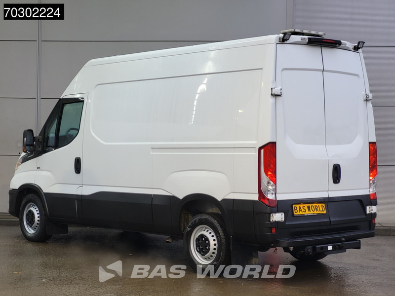 Iveco Daily 35S16 Automaat L2H2 3,5t Trekhaak ACC Navi Airco Camera Werkplaatsinrichting Euro6 L2 Airco Trekhaak - Furgon: 2 kép. Iveco Daily 35S16 Automaat L2H2 3,5t Trekhaak ACC Navi Airco Camera Werkplaatsinrichting Euro6 L2 Airco Trekhaak - Furgon: 2 kép.