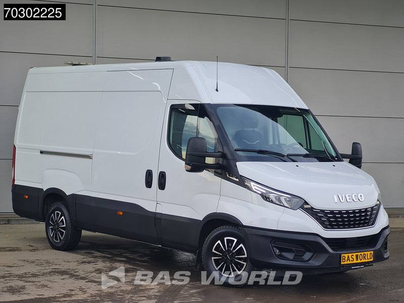 Iveco Daily 35S16 Automaat L2H2 3,5t Trekhaak LED ACC Navi Airco Camera Standkachel Euro6 L2 Airco Trekhaak - Furgon: 3 kép. Iveco Daily 35S16 Automaat L2H2 3,5t Trekhaak LED ACC Navi Airco Camera Standkachel Euro6 L2 Airco Trekhaak - Furgon: 3 kép.