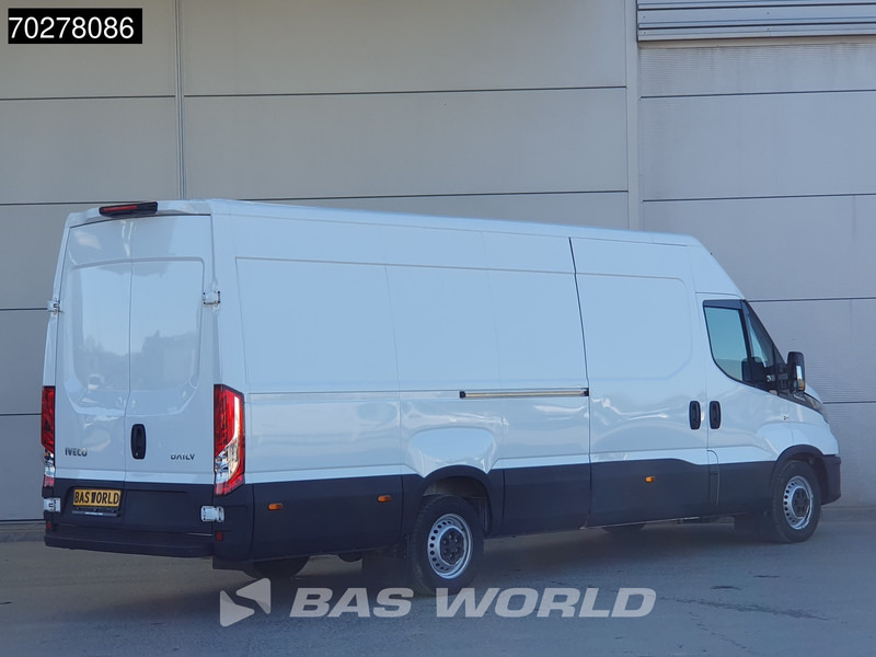 Iveco Daily 35S16 Automaat L3H2 Camera Airco 3,5t Trekgewicht Parkeersensoren L4H2 16m3 Airco - Furgon: 5 kép. Iveco Daily 35S16 Automaat L3H2 Camera Airco 3,5t Trekgewicht Parkeersensoren L4H2 16m3 Airco - Furgon: 5 kép.