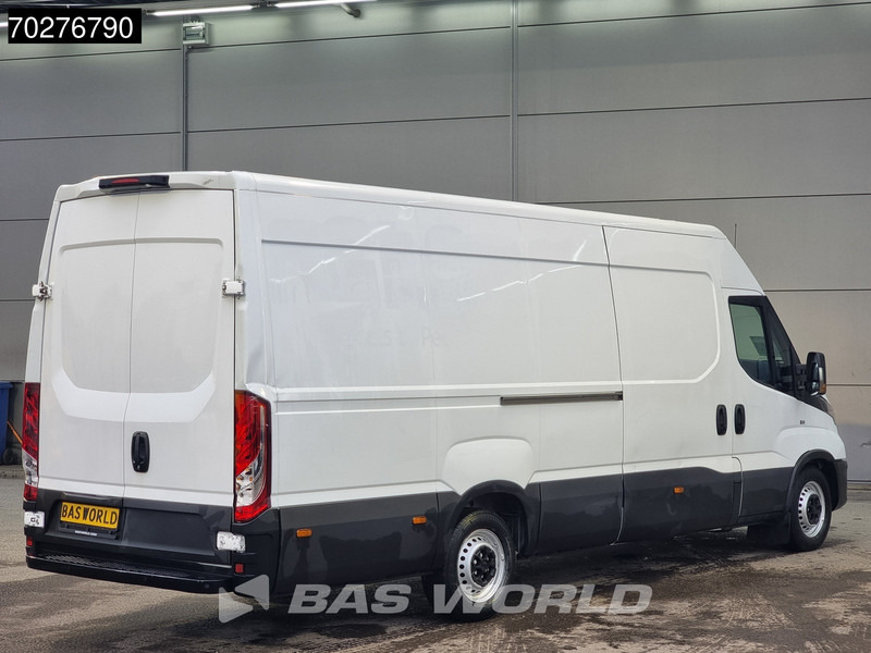 Iveco Daily 35S16 Automaat L3H2 Camera Airco 3,5t Trekgewicht Parkeersensoren L4H2 16m3 Airco - Furgon: 5 kép. Iveco Daily 35S16 Automaat L3H2 Camera Airco 3,5t Trekgewicht Parkeersensoren L4H2 16m3 Airco - Furgon: 5 kép.