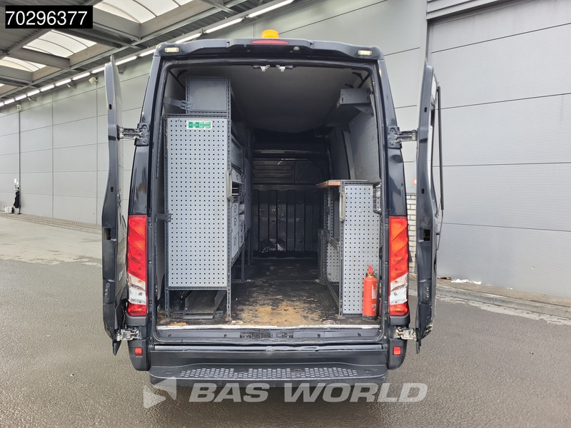 Iveco Daily 35S16 L2H2 3,5t Trekgewicht Airco Cruise Camera Parkeersensoren Werkplaatsinrichting Euro6 L2 Airco Cruise control - Furgon: 3 kép. Iveco Daily 35S16 L2H2 3,5t Trekgewicht Airco Cruise Camera Parkeersensoren Werkplaatsinrichting Euro6 L2 Airco Cruise control - Furgon: 3 kép.