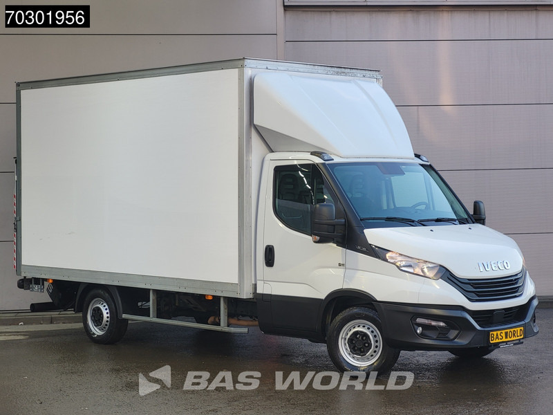 Iveco Daily 35S16 Laadklep 160PK Bakwagen Navi Airco Cruise Camera 3,5t Trekgewicht Euro6 Meubelbak Koffer Airco Cruise control - Dobozos kisteherautó: 5 kép. Iveco Daily 35S16 Laadklep 160PK Bakwagen Navi Airco Cruise Camera 3,5t Trekgewicht Euro6 Meubelbak Koffer Airco Cruise control - Dobozos kisteherautó: 5 kép.