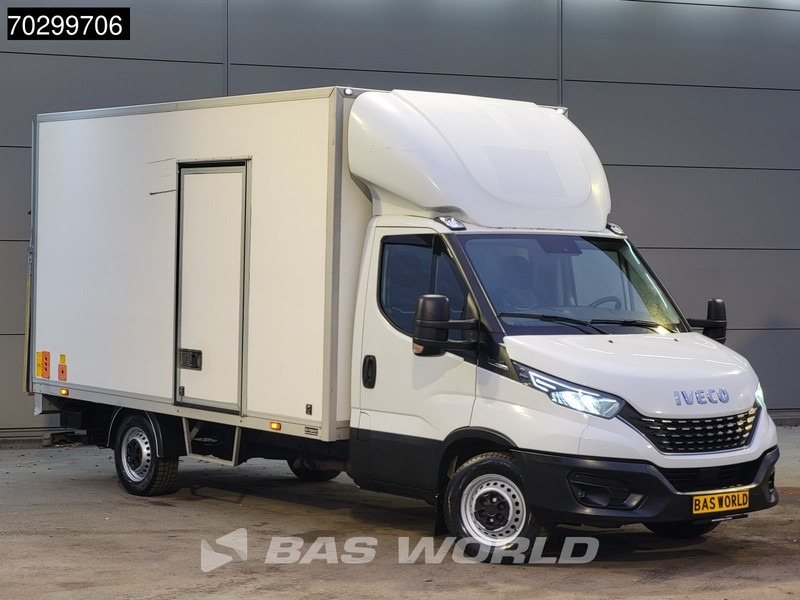 Iveco Daily 35S16 Laadklep Automaat Zijdeur Bakwagen 160PK LED Navi Airco Cruise Camera Standkachel Euro6 Meubelbak Koffer Airco - Dobozos kisteherautó: 5 kép. Iveco Daily 35S16 Laadklep Automaat Zijdeur Bakwagen 160PK LED Navi Airco Cruise Camera Standkachel Euro6 Meubelbak Koffer Airco - Dobozos kisteherautó: 5 kép.