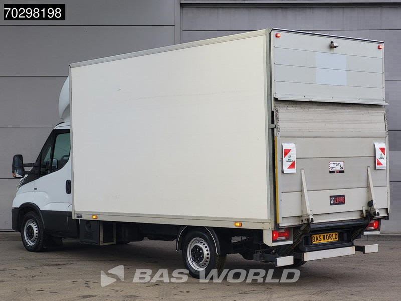 Iveco Daily 35S16 Laadklep Zijdeur Bakwagen 160PK ACC LED Navi Airco Camera Standkachel Euro6 Meubelbak Koffer Airco - Dobozos kisteherautó: 2 kép. Iveco Daily 35S16 Laadklep Zijdeur Bakwagen 160PK ACC LED Navi Airco Camera Standkachel Euro6 Meubelbak Koffer Airco - Dobozos kisteherautó: 2 kép.