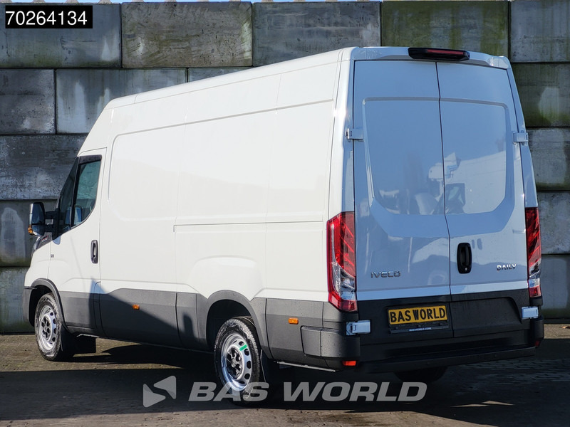 Iveco Daily 35S18 3.0L Automaat L2H2 180PK Navi ACC Parkeersensoren Airco Cruise L2 12m3 Airco - Furgon: 2 kép. Iveco Daily 35S18 3.0L Automaat L2H2 180PK Navi ACC Parkeersensoren Airco Cruise L2 12m3 Airco - Furgon: 2 kép.