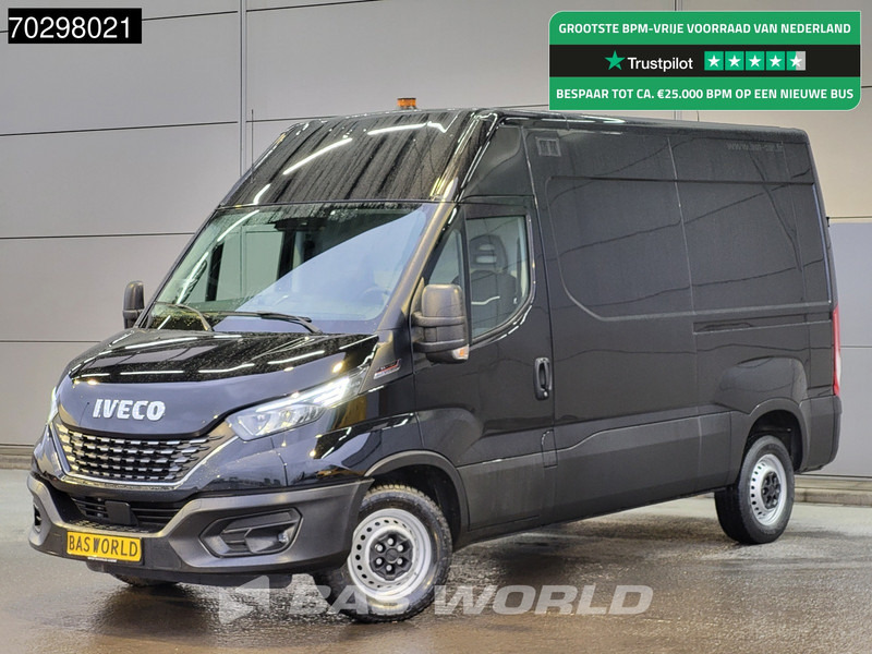 Iveco Daily 35S18 3.0L Automaat L2H2 3,5t Trekgewicht 180PK LED ACC Navi Airco Euro6 L2 Airco - Furgon: 1 kép. Iveco Daily 35S18 3.0L Automaat L2H2 3,5t Trekgewicht 180PK LED ACC Navi Airco Euro6 L2 Airco - Furgon: 1 kép.