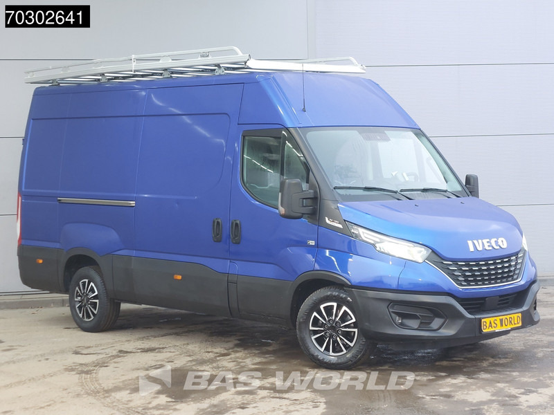 Iveco Daily 35S18 3.0L Automaat L2H2 3,5t Trekhaak 180PK Navi Airco Cruise Camera Parkeersensoren Imperiaal Velgen Euro6 L2 Airco Trekhaak C - Furgon: 3 kép. Iveco Daily 35S18 3.0L Automaat L2H2 3,5t Trekhaak 180PK Navi Airco Cruise Camera Parkeersensoren Imperiaal Velgen Euro6 L2 Airco Trekhaak C - Furgon: 3 kép.