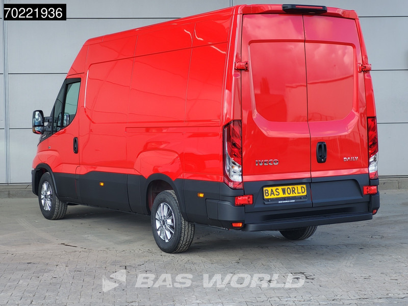 Iveco Daily 35S18 3.0L Automaat L2H2 Navi ACC LED Camera Airco - Furgon: 2 kép. Iveco Daily 35S18 3.0L Automaat L2H2 Navi ACC LED Camera Airco - Furgon: 2 kép.