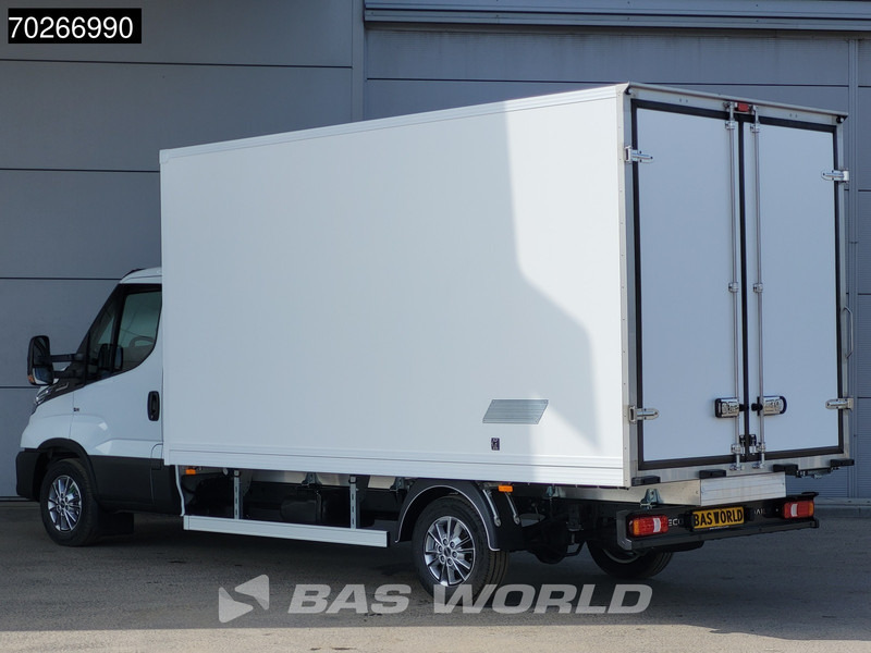 Iveco Daily 35S18 3.0L Koelwagen Vriezer Thermoking V-200 MAX 220V stekker -18 LED Navi Airco ACC Koel Koeler Kühler Kühlwagen Bakwagen Kühl - Hűtős kisteherautó: 2 kép. Iveco Daily 35S18 3.0L Koelwagen Vriezer Thermoking V-200 MAX 220V stekker -18 LED Navi Airco ACC Koel Koeler Kühler Kühlwagen Bakwagen Kühl - Hűtős kisteherautó: 2 kép.