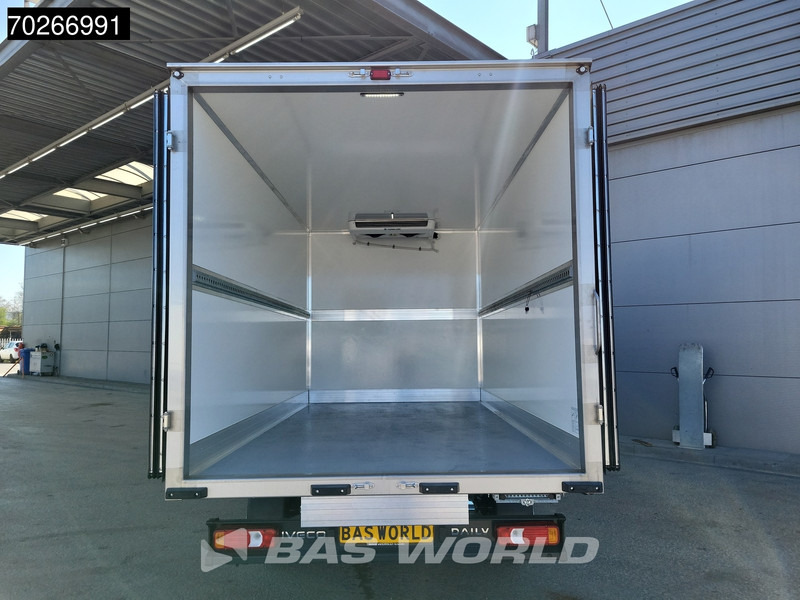 Iveco Daily 35S18 3.0L Koelwagen Vriezer Thermoking V-200 MAX 220V stekker -18 LED Navi Airco ACC Koel Koeler Kühler Kühlwagen Kühlkoffer Vr - Hűtős kisteherautó: 3 kép. Iveco Daily 35S18 3.0L Koelwagen Vriezer Thermoking V-200 MAX 220V stekker -18 LED Navi Airco ACC Koel Koeler Kühler Kühlwagen Kühlkoffer Vr - Hűtős kisteherautó: 3 kép.