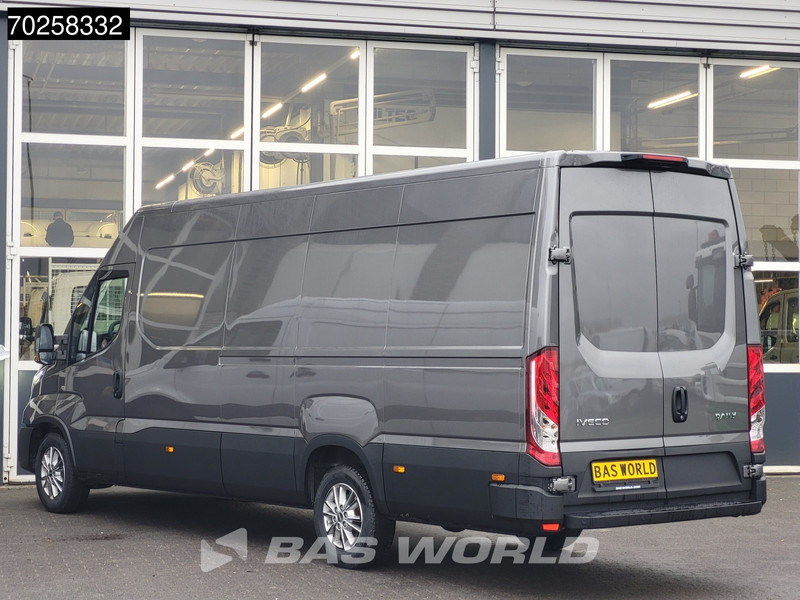 Iveco Daily 35S21 210PK 3.0L Automaat 2025 model L3H2 ACC LED CarPlay Velgen Camera 16m3 Airco - Furgon: 5 kép. Iveco Daily 35S21 210PK 3.0L Automaat 2025 model L3H2 ACC LED CarPlay Velgen Camera 16m3 Airco - Furgon: 5 kép.