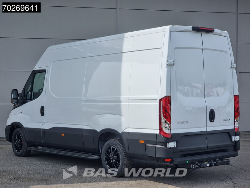 Iveco Daily 35S21 3.0L 210PK BAS EDITION L2H2 Bullbar LED ACC CarPlay Camera Trekhaak L2 12m3 Airco Trekhaak - Furgon: 3 kép. Iveco Daily 35S21 3.0L 210PK BAS EDITION L2H2 Bullbar LED ACC CarPlay Camera Trekhaak L2 12m3 Airco Trekhaak - Furgon: 3 kép.