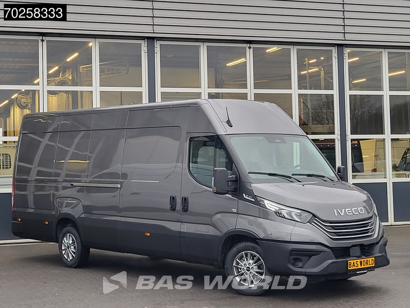 Iveco Daily 35S21 3.0L Automaat 210PK L3H2 2025-Model 3,5t Trekvermogen ACC LED CarPlay Camera Parkeersensoren Velgen 16m3 Euro6 L4H2 16m3 A - Furgon: 3 kép. Iveco Daily 35S21 3.0L Automaat 210PK L3H2 2025-Model 3,5t Trekvermogen ACC LED CarPlay Camera Parkeersensoren Velgen 16m3 Euro6 L4H2 16m3 A - Furgon: 3 kép.