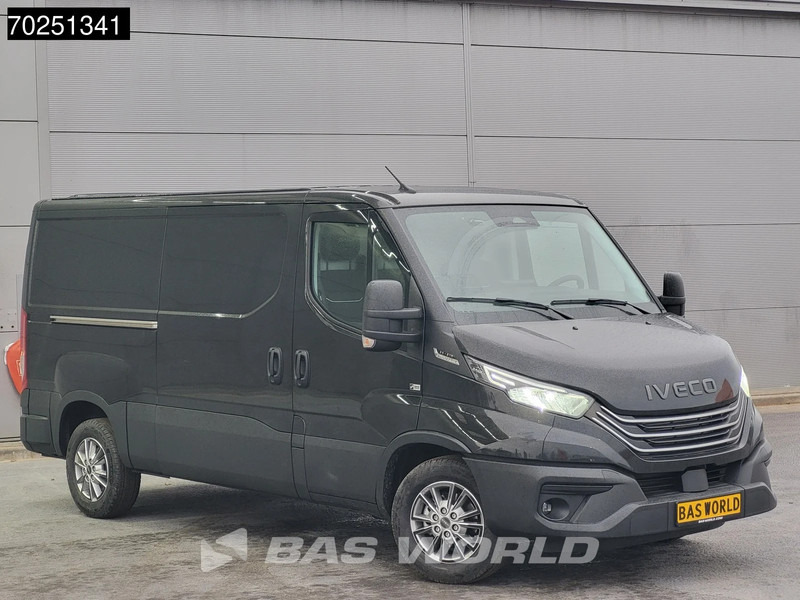 Iveco Daily 35S21 3.0L Automaat Laag dak L2H1 2025model LED Navi ACC Camera 8m3 Airco Trekhaak - Furgon: 5 kép. Iveco Daily 35S21 3.0L Automaat Laag dak L2H1 2025model LED Navi ACC Camera 8m3 Airco Trekhaak - Furgon: 5 kép.