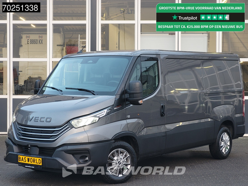 Iveco Daily 35S21 3.0L Automaat Laag dak L2H1 2025model LED Navi ACC Camera 9m3 Airco Trekhaak - Furgon: 1 kép. Iveco Daily 35S21 3.0L Automaat Laag dak L2H1 2025model LED Navi ACC Camera 9m3 Airco Trekhaak - Furgon: 1 kép.