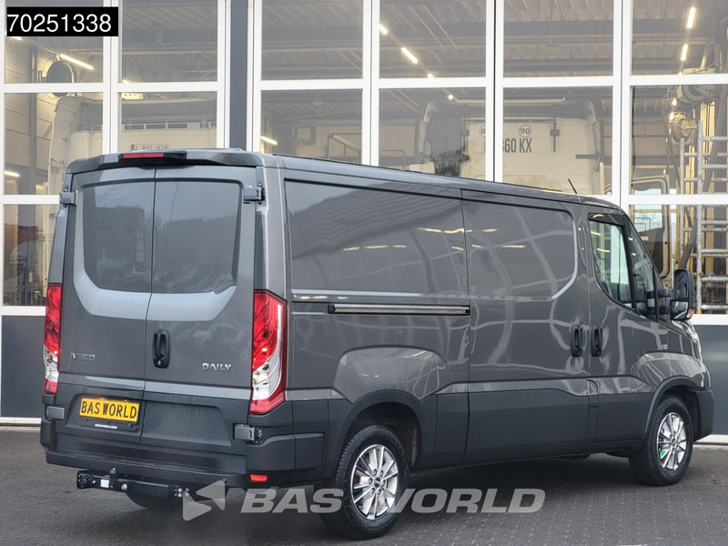 Iveco Daily 35S21 3.0L Automaat Laag dak L2H1 2025model LED Navi ACC Camera 9m3 Airco Trekhaak - Furgon: 5 kép. Iveco Daily 35S21 3.0L Automaat Laag dak L2H1 2025model LED Navi ACC Camera 9m3 Airco Trekhaak - Furgon: 5 kép.
