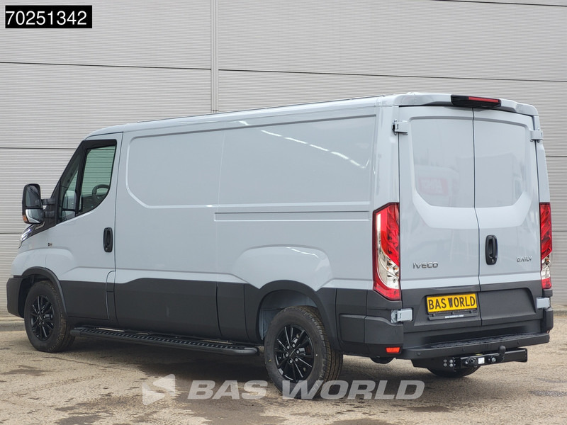 Iveco Daily 35S21 3.0L Automaat Laag dak L2H1 2025model Unieke kleur! LED Navi ACC Camera 8m3 Airco Trekhaak - Furgon: 5 kép. Iveco Daily 35S21 3.0L Automaat Laag dak L2H1 2025model Unieke kleur! LED Navi ACC Camera 8m3 Airco Trekhaak - Furgon: 5 kép.