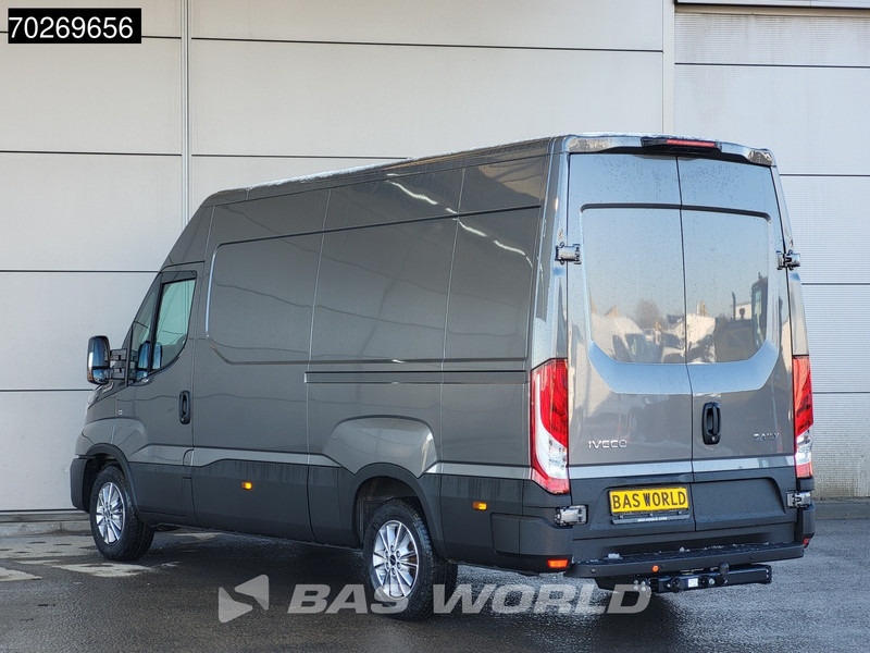 Iveco Daily 35S21 Automaat 2025 model L2H2 Trekhaak Tacho ACC LED CarPlay Velgen Camera 12m3 Airco Trekhaak - Furgon: 5 kép. Iveco Daily 35S21 Automaat 2025 model L2H2 Trekhaak Tacho ACC LED CarPlay Velgen Camera 12m3 Airco Trekhaak - Furgon: 5 kép.