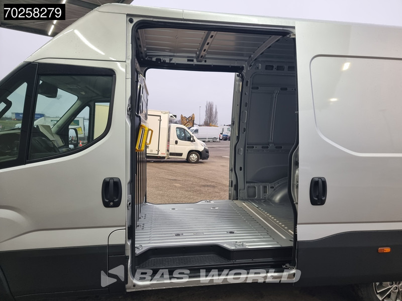 Iveco Daily 35S21 Automaat Dubbele schuifdeur 2025 model L2H2 ACC LED CarPlay Velgen Camera 12m3 Airco - Furgon: 3 kép. Iveco Daily 35S21 Automaat Dubbele schuifdeur 2025 model L2H2 ACC LED CarPlay Velgen Camera 12m3 Airco - Furgon: 3 kép.