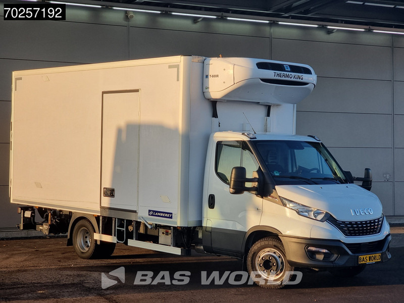 Iveco Daily 72C21 3.0L Koelwagen Laadklep Thermo King T-600R 380V Luchtvering Koelwagen Airco Cruise Camera Koeler Koel Kühlwagen 28m3 Airco - Hűtős kisteherautó: 5 kép. Iveco Daily 72C21 3.0L Koelwagen Laadklep Thermo King T-600R 380V Luchtvering Koelwagen Airco Cruise Camera Koeler Koel Kühlwagen 28m3 Airco - Hűtős kisteherautó: 5 kép.