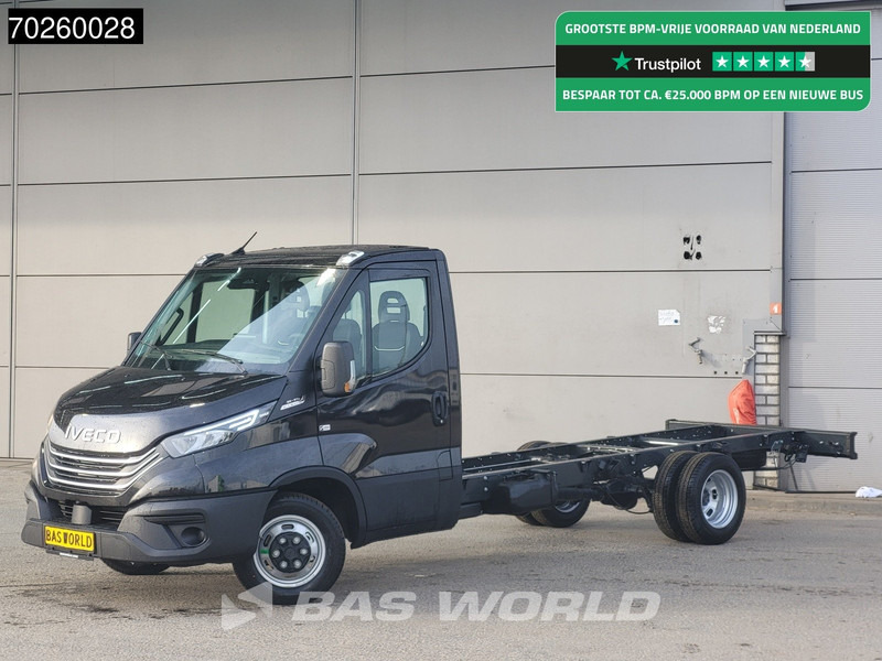 Iveco Daily 35C21 Automaat 410WB Chassis Cabine LED Navi ACC Fahrgestell Airco - Kisteherautó: 1 kép. Iveco Daily 35C21 Automaat 410WB Chassis Cabine LED Navi ACC Fahrgestell Airco - Kisteherautó: 1 kép.