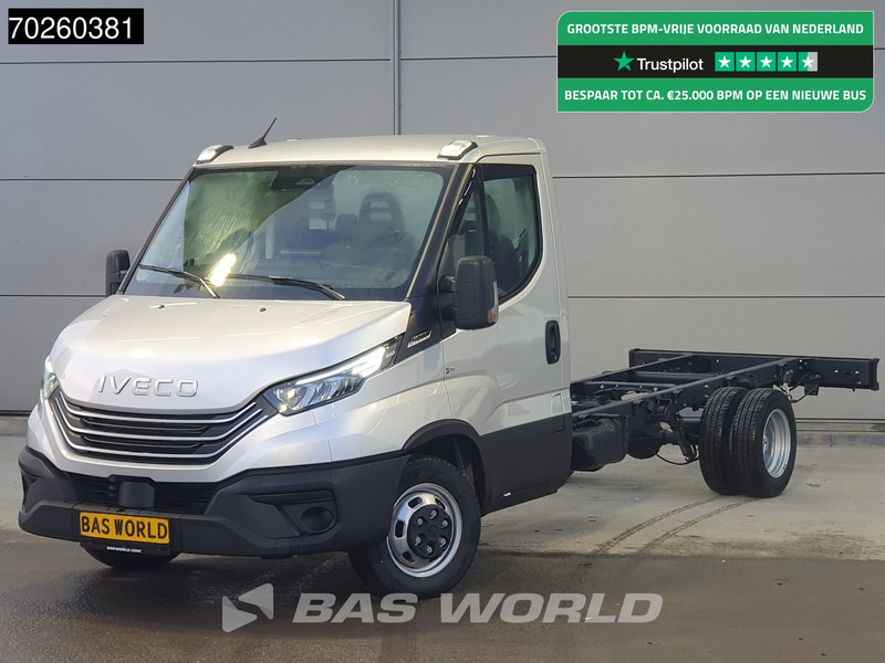 Iveco Daily 35C21 Automaat 410wb Dubbellucht 2025model Chassis Cabine ACC Fahrgestell Airco - Kisteherautó: 1 kép. Iveco Daily 35C21 Automaat 410wb Dubbellucht 2025model Chassis Cabine ACC Fahrgestell Airco - Kisteherautó: 1 kép.