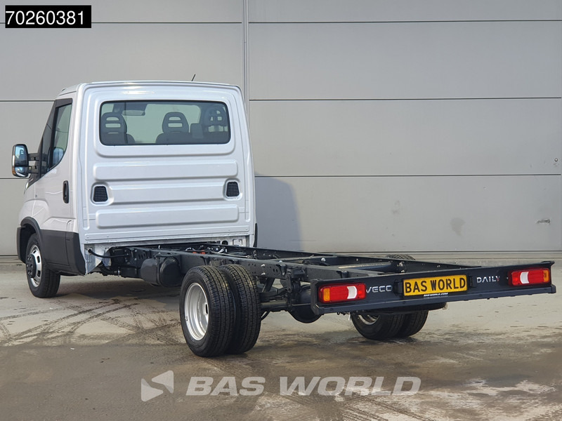 Iveco Daily 35C21 Automaat 410wb Dubbellucht 2025model Chassis Cabine ACC Fahrgestell Airco - Kisteherautó: 5 kép. Iveco Daily 35C21 Automaat 410wb Dubbellucht 2025model Chassis Cabine ACC Fahrgestell Airco - Kisteherautó: 5 kép.