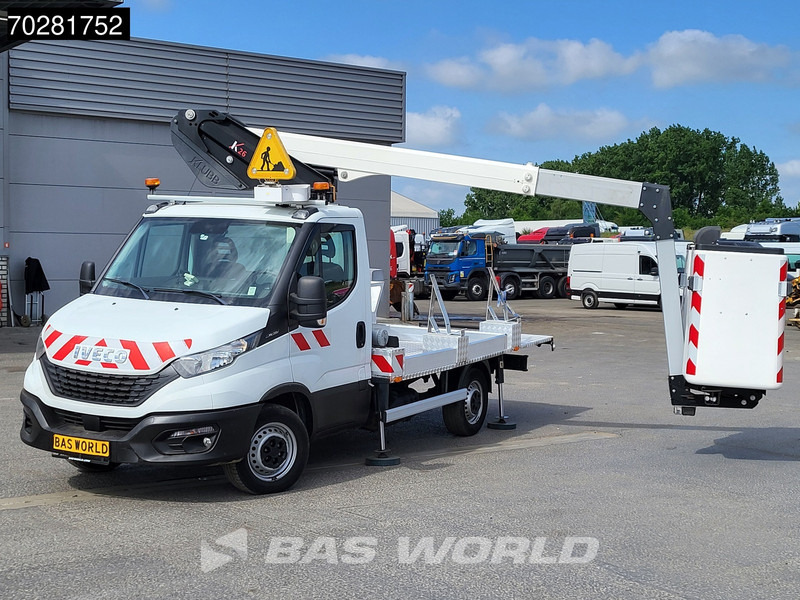 Iveco Daily 35S14 Hoogwerker 11meter Werkhoogte Klubb Navi Airco Cruise Camera Parkeersensoren Nacelle Arbeitsbühne 2Personen Airco Cruise c - Kisteherautó: 5 kép. Iveco Daily 35S14 Hoogwerker 11meter Werkhoogte Klubb Navi Airco Cruise Camera Parkeersensoren Nacelle Arbeitsbühne 2Personen Airco Cruise c - Kisteherautó: 5 kép.