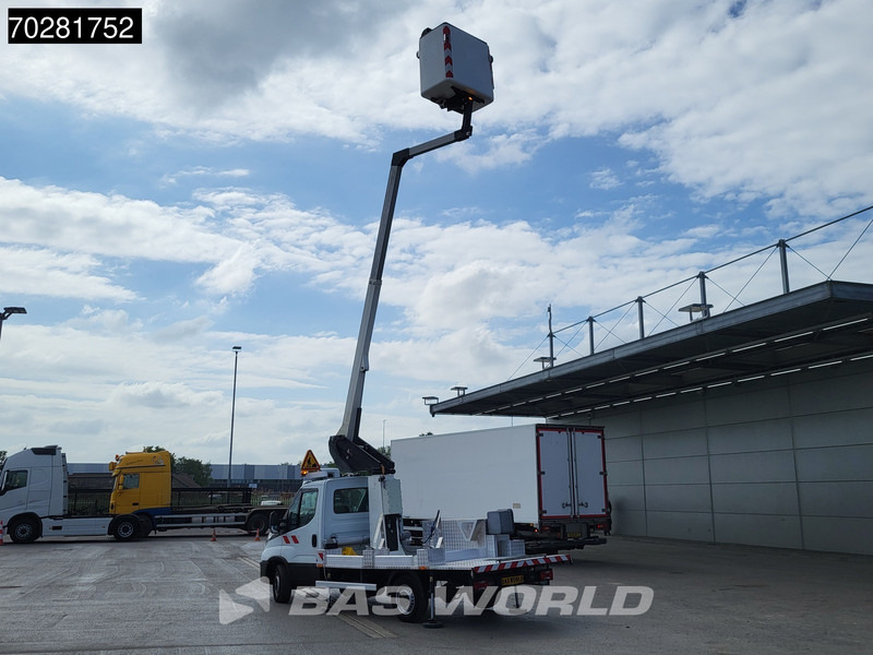 Iveco Daily 35S14 Hoogwerker 11meter Werkhoogte Klubb Navi Airco Cruise Camera Parkeersensoren Nacelle Arbeitsbühne 2Personen Airco Cruise c - Kisteherautó: 2 kép. Iveco Daily 35S14 Hoogwerker 11meter Werkhoogte Klubb Navi Airco Cruise Camera Parkeersensoren Nacelle Arbeitsbühne 2Personen Airco Cruise c - Kisteherautó: 2 kép.