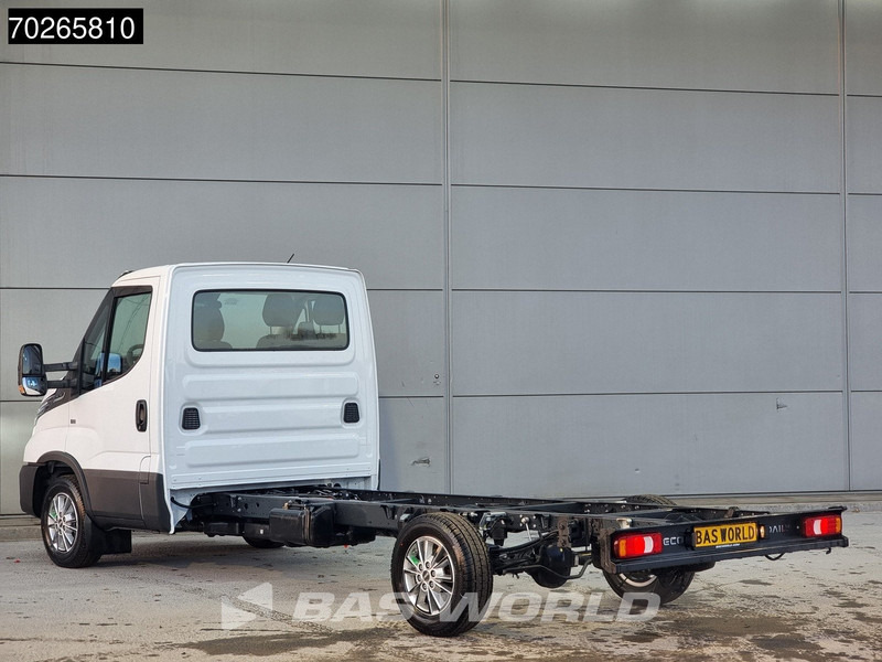 Iveco Daily 35S16 Automaat 410wb 2025model Chassis Cabine Camera Scherm Airco Cruise Fahrgestell Airco Cruise control - Kisteherautó: 5 kép. Iveco Daily 35S16 Automaat 410wb 2025model Chassis Cabine Camera Scherm Airco Cruise Fahrgestell Airco Cruise control - Kisteherautó: 5 kép.
